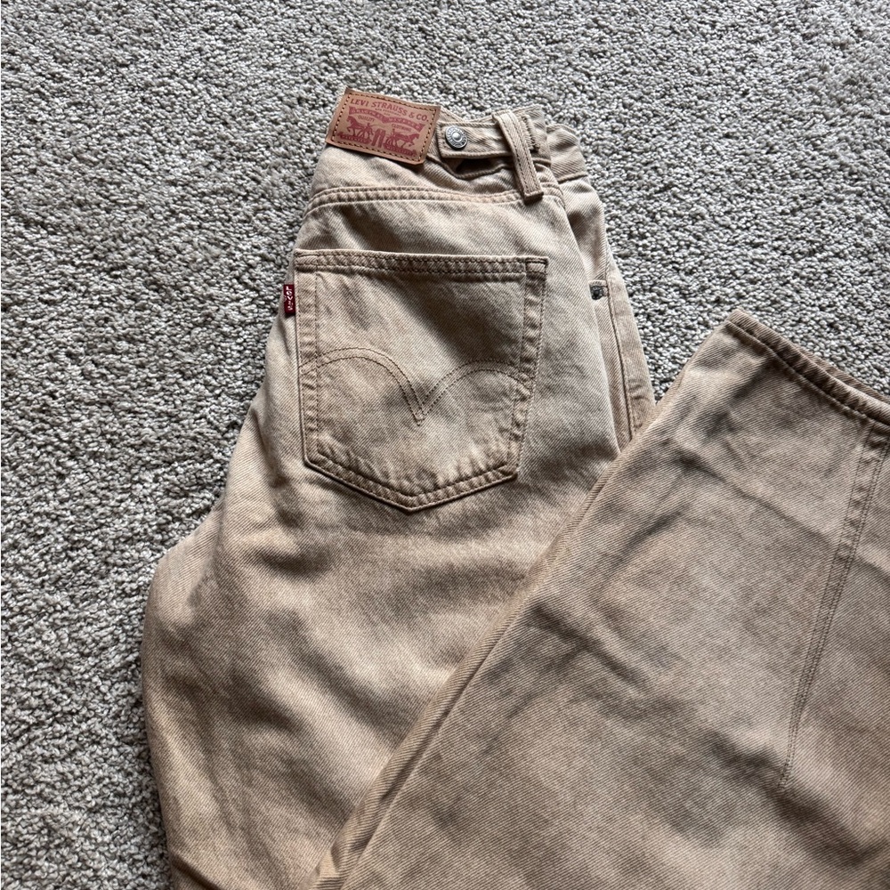 Levi's Tan Corduroy Barrel Jeans - Classic 5-Pocket